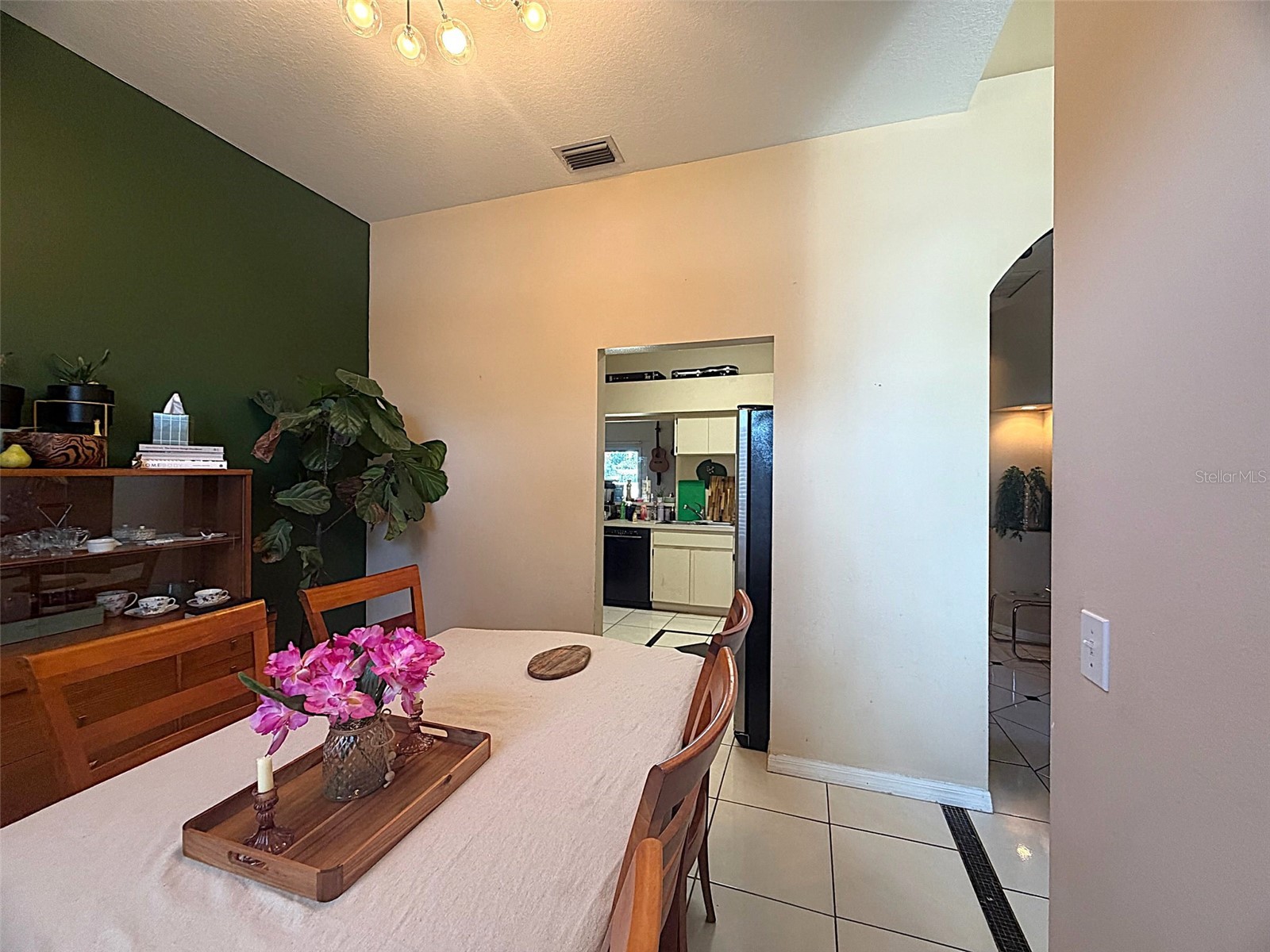 595 56th Avenue S Saint Petersburg FL 33705 TB8507806 image5