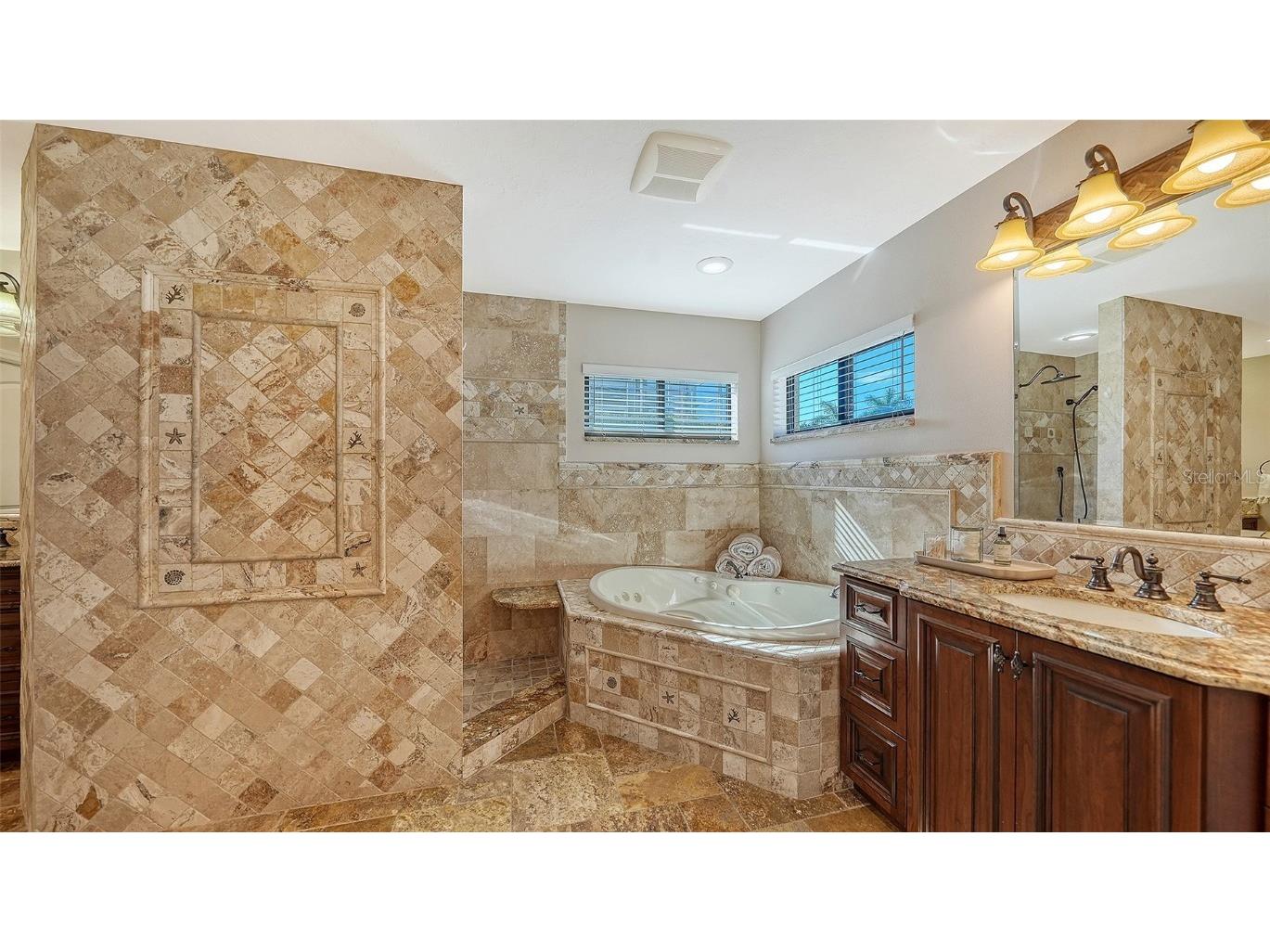 595 Bowsprit Lane Longboat Key FL 34228 A4669549 image14