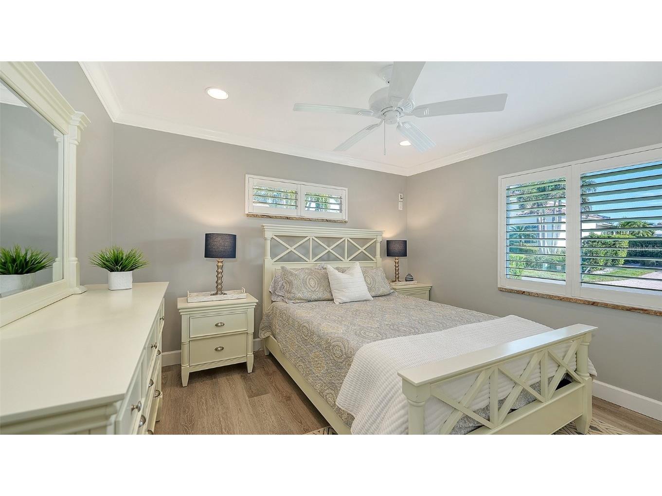 595 Bowsprit Lane Longboat Key FL 34228 A4669549 image16