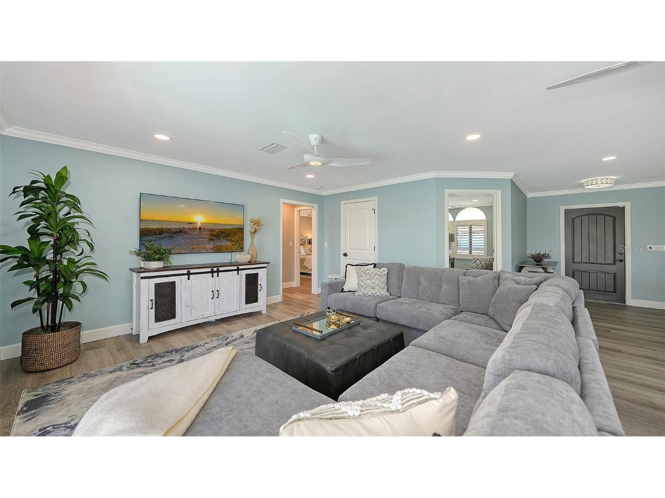595 Bowsprit Lane Longboat Key FL 34228 A4669549 image4