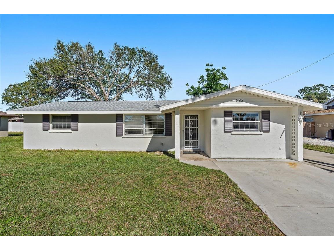 595 Constance Road Venice FL 34293 A4610328 image1