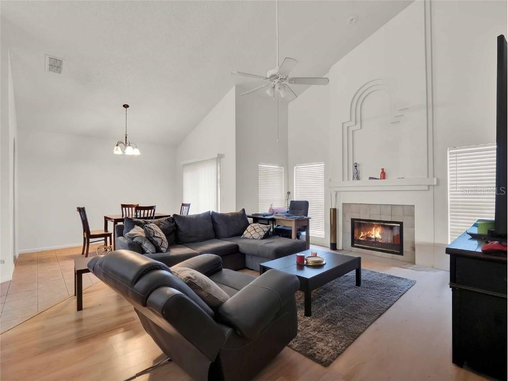 595 Queensbridge Drive Lake Mary FL 32746 O6362627 image3