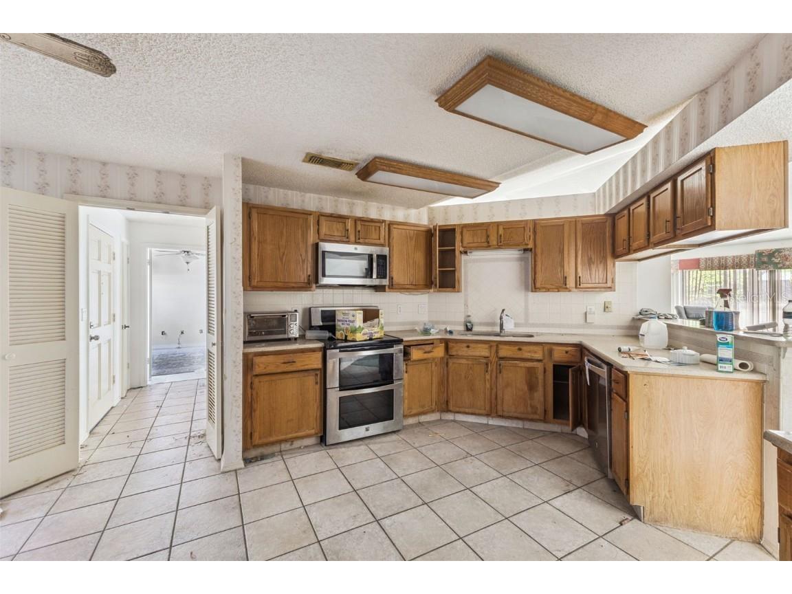 595 Silvergate Loop Lake Mary FL 32746 C7518080 image6