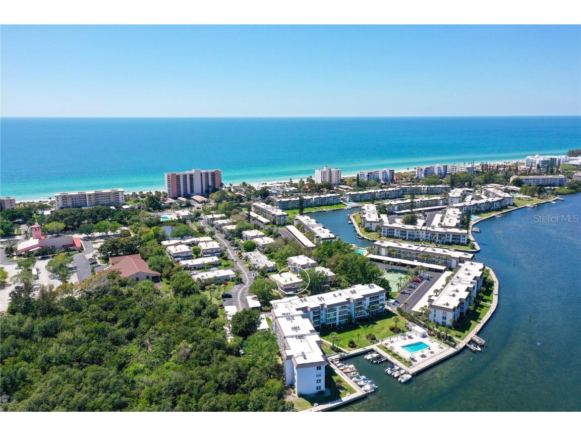 595 Sutton Place #595 Longboat Key FL 34228 A4603960 image1