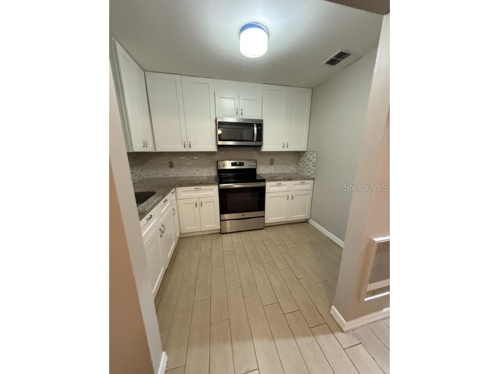 595 W Columbia Street Lake Alfred FL 33850 OK225635 image4