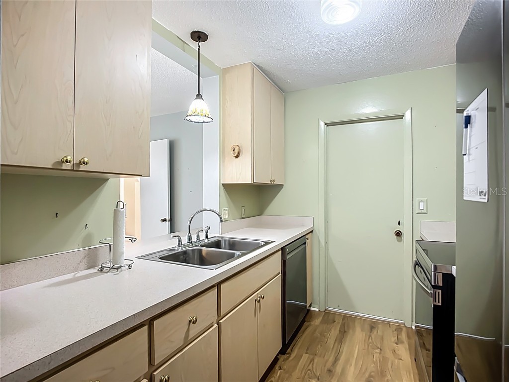 595 W Seminole Drive Venice FL 34293 N6141699 image10