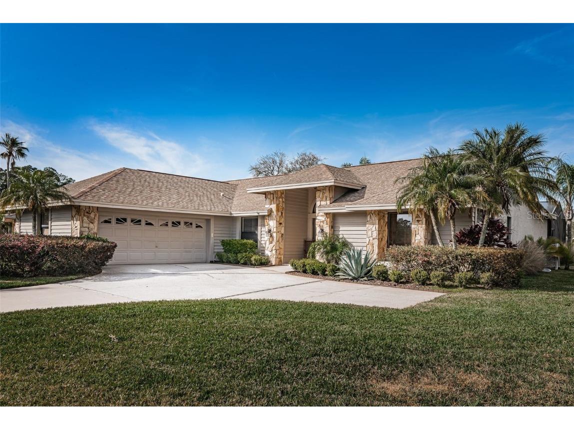 595 Waterford Circle E Tarpon Springs FL 34688 U8233798 image1