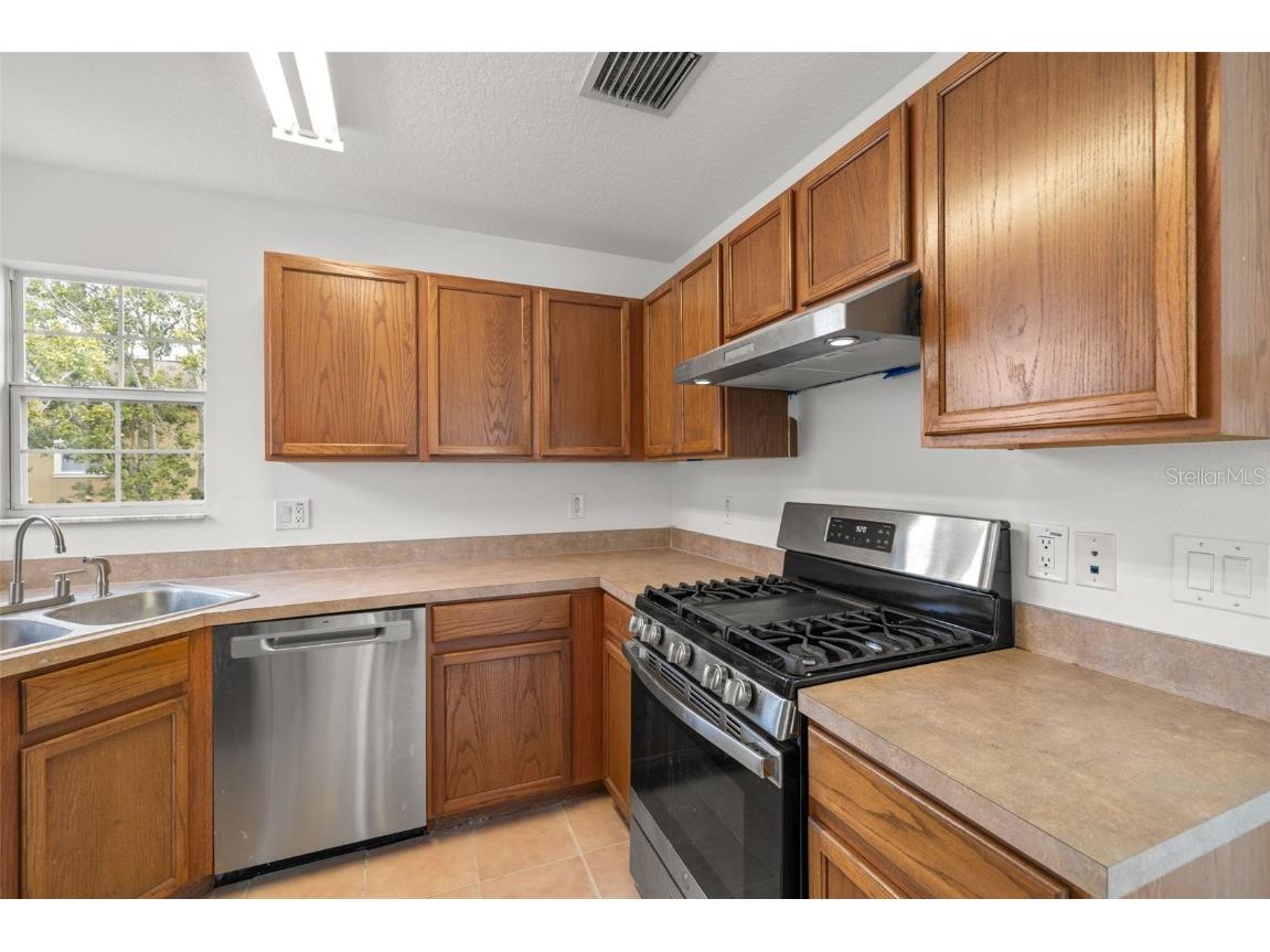 5950 Beaconpark Street Lithia FL 33547 TB8456052 image45