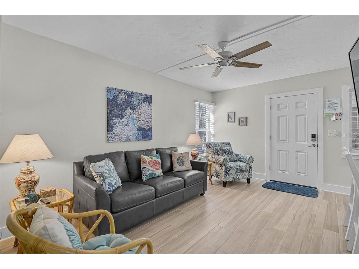 5950 Midnight Pass Road #101 Sarasota FL 34242 A4672338 image11