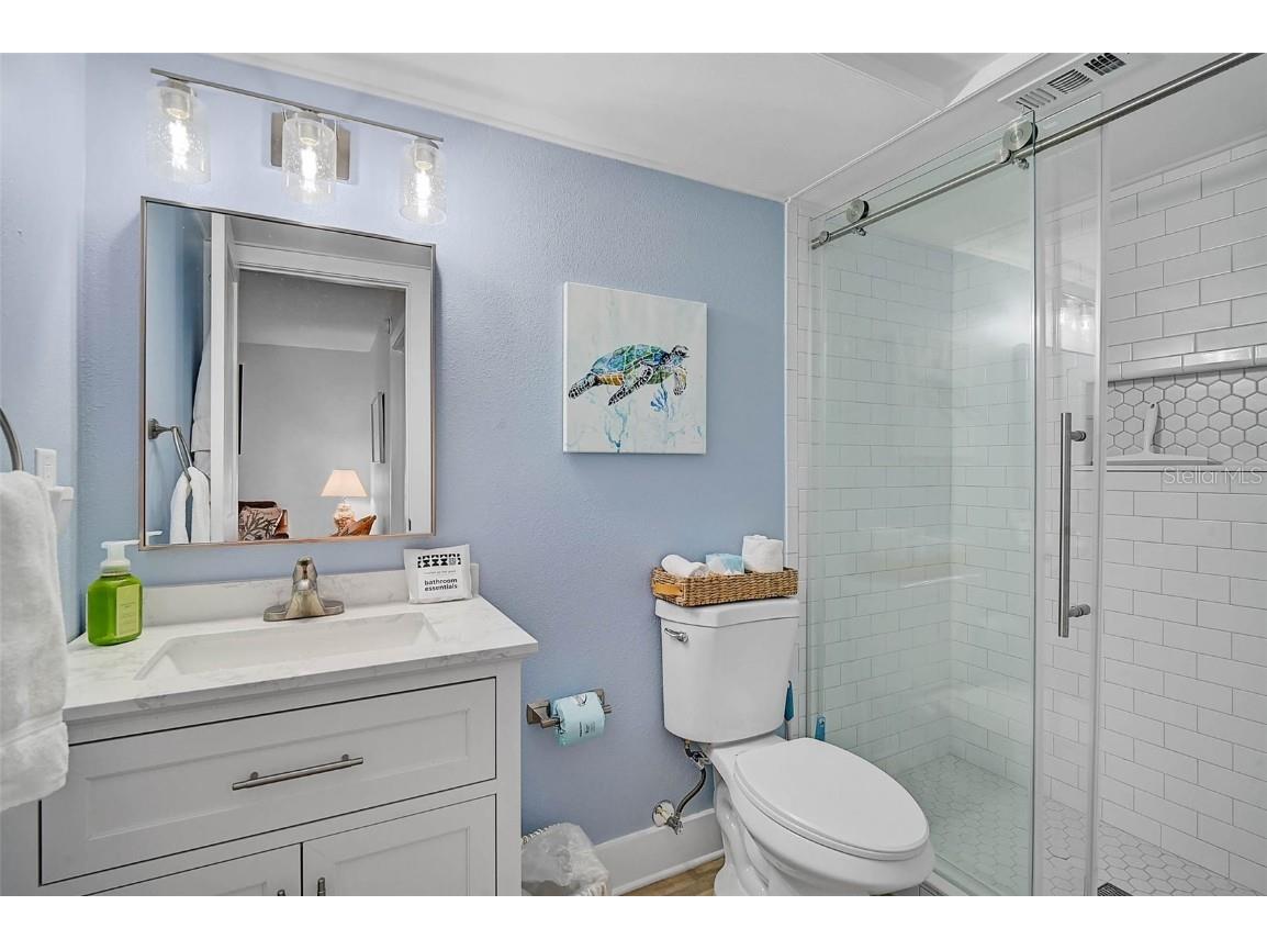 5950 Midnight Pass Road #101 Sarasota FL 34242 A4672338 image16