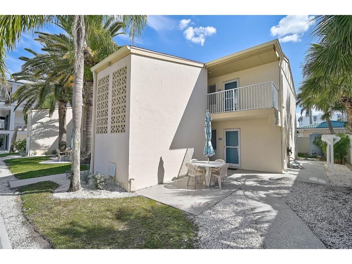 5950 Midnight Pass Road #101 Sarasota FL 34242 A4672338 image3