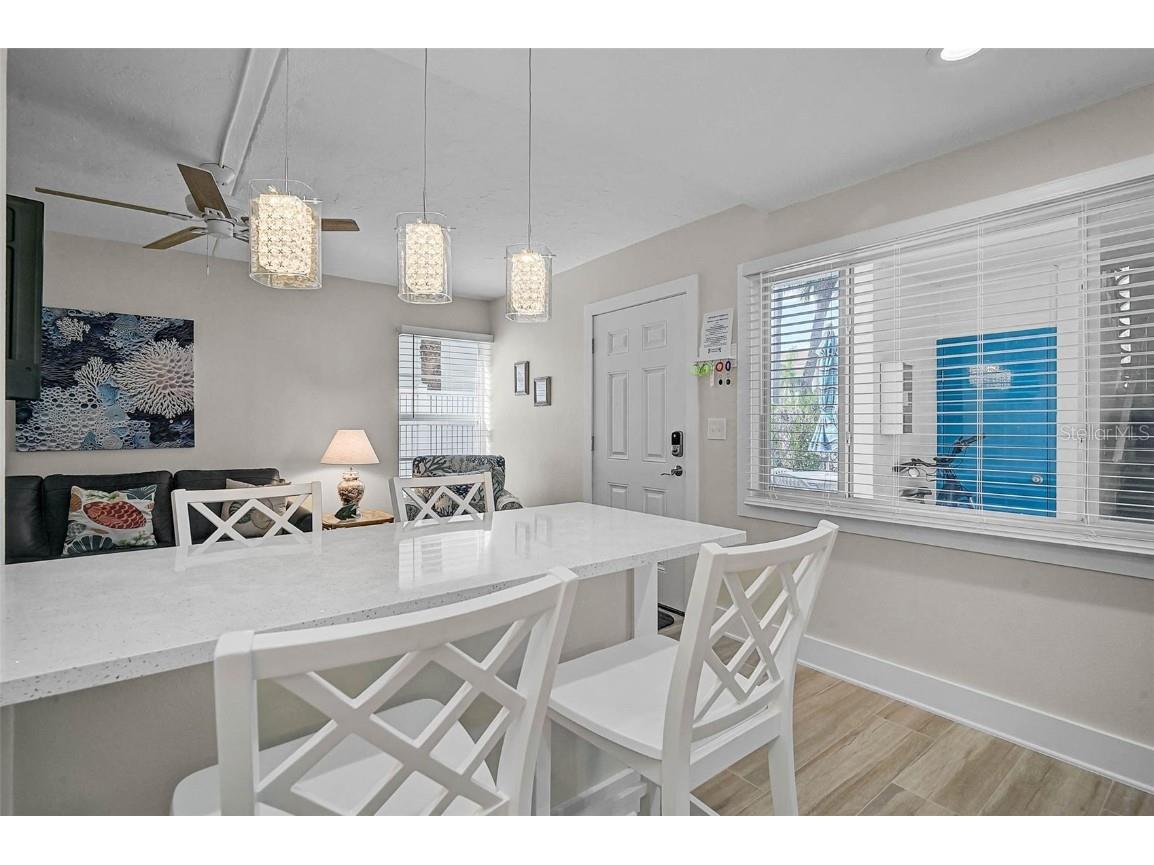 5950 Midnight Pass Road #101 Sarasota FL 34242 A4672338 image9