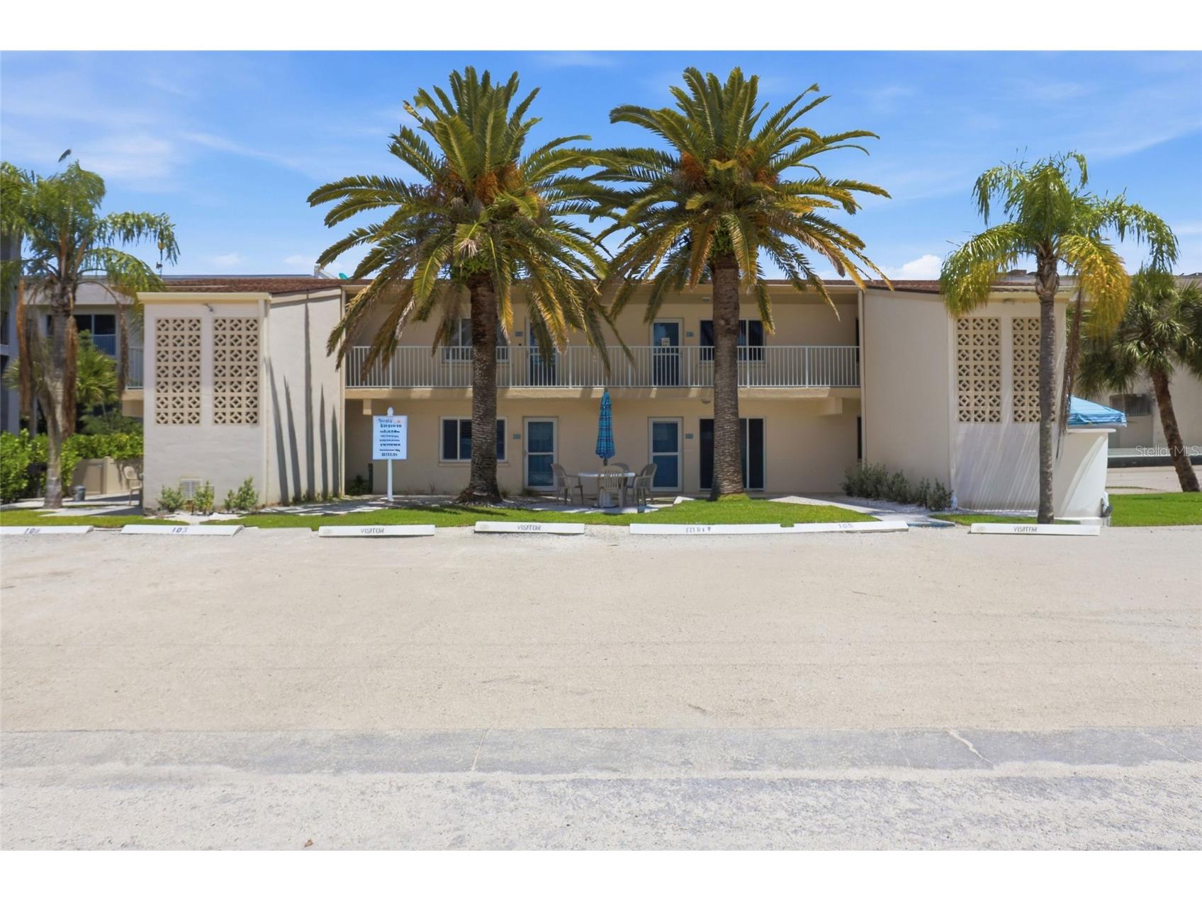5950 Midnight Pass Road #101 Sarasota FL 34242 A4694128 image1