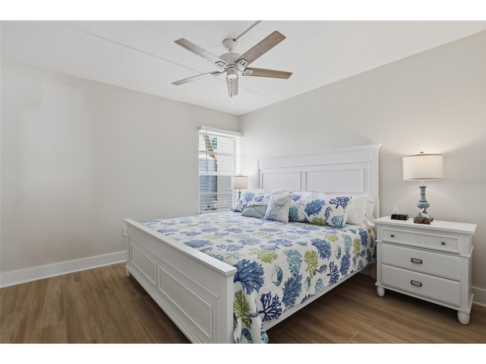 5950 Midnight Pass Road #101 Sarasota FL 34242 A4694128 image13