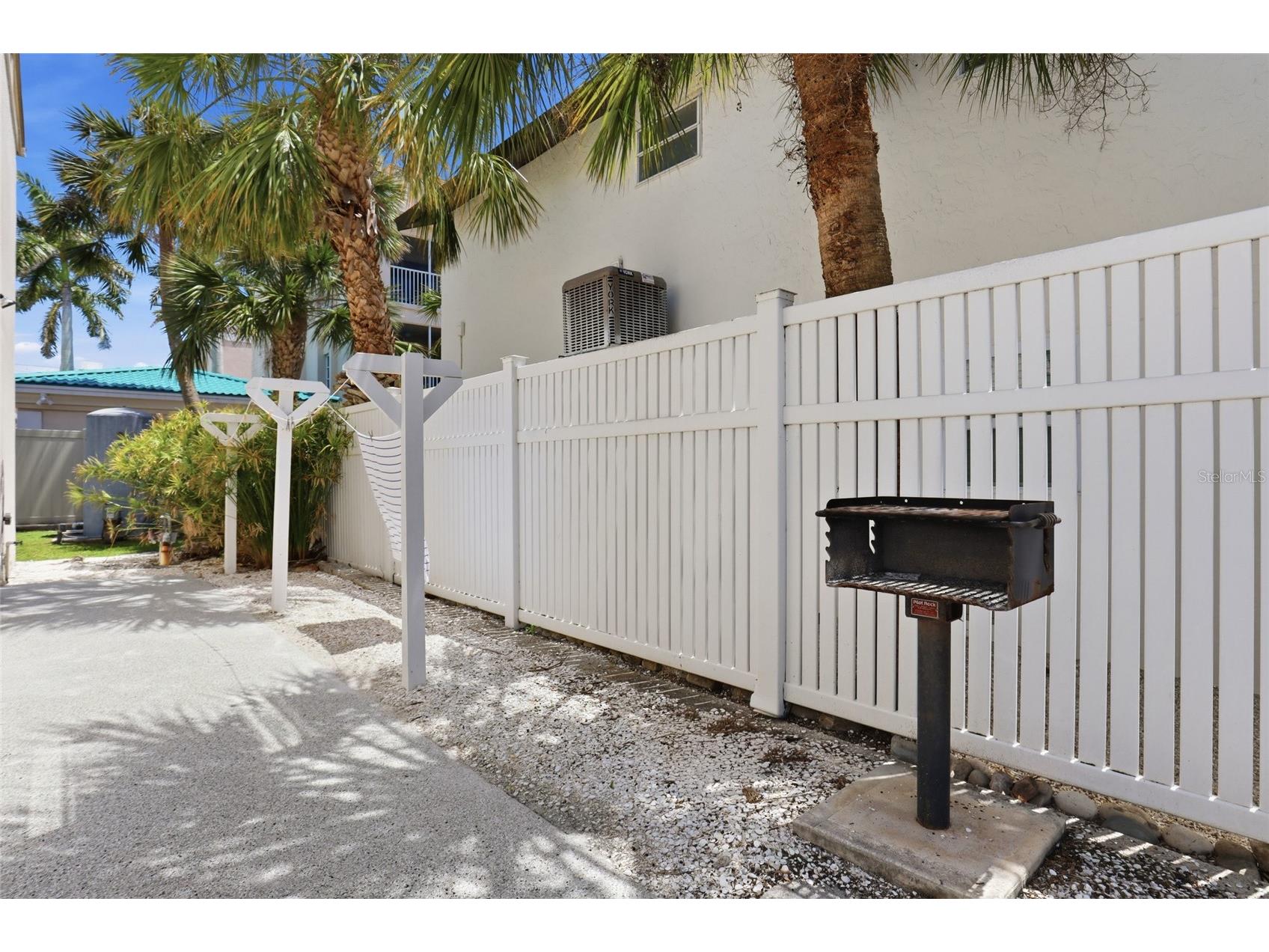 5950 Midnight Pass Road #101 Sarasota FL 34242 A4694128 image19