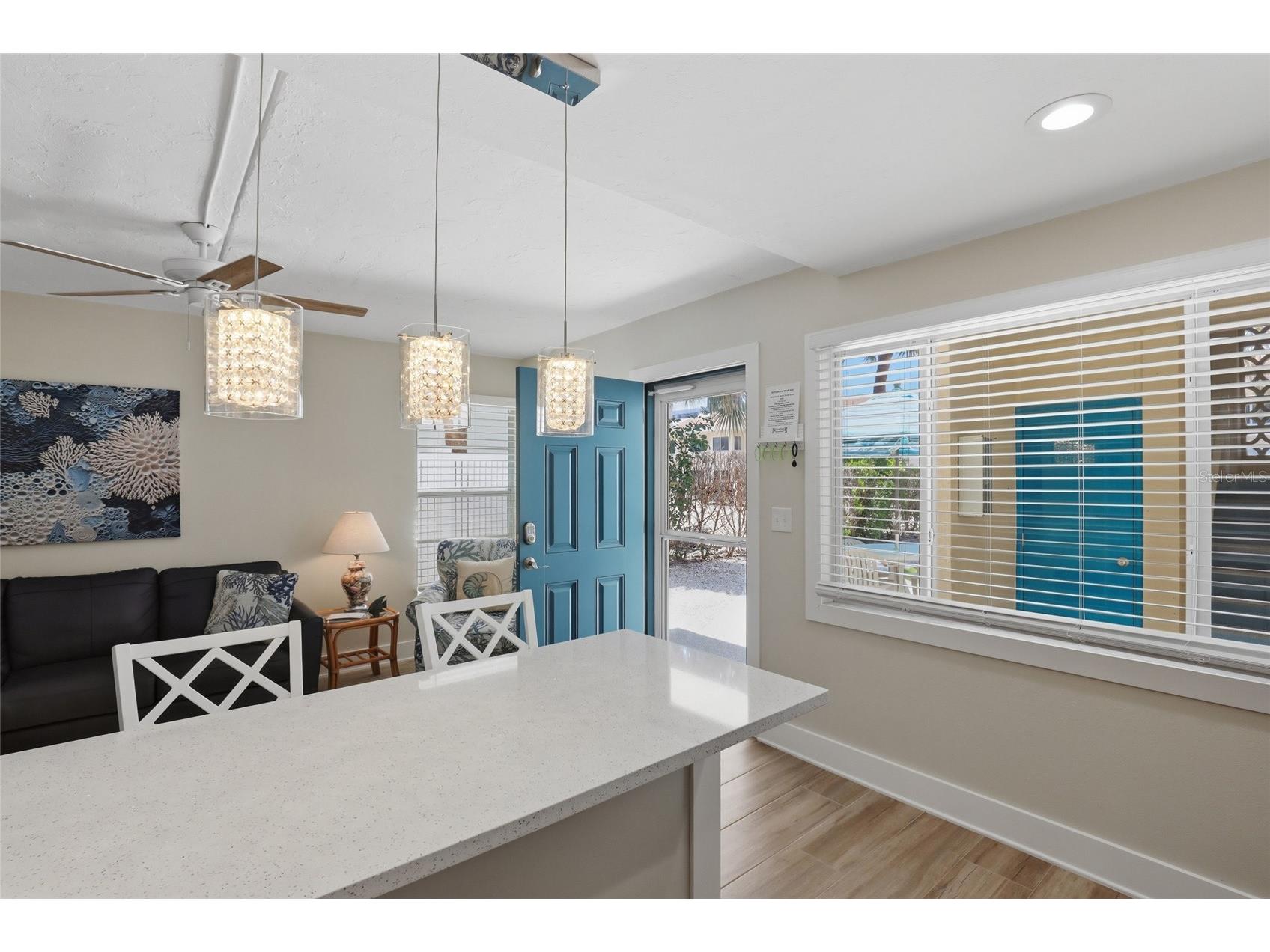 5950 Midnight Pass Road #101 Sarasota FL 34242 A4694128 image3