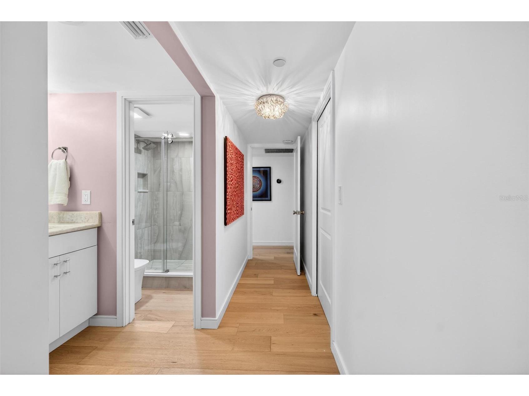 5950 Pelican Bay Plaza S #2A Saint Petersburg FL 33707 TB8473240 image36