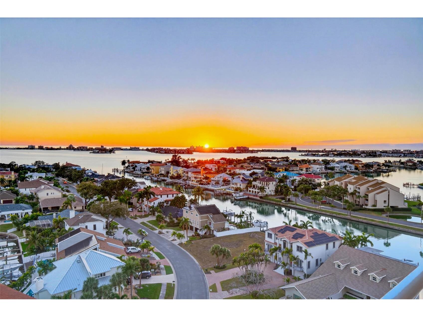 5950 Pelican Bay Plaza S #2A Saint Petersburg FL 33707 TB8473240 image39