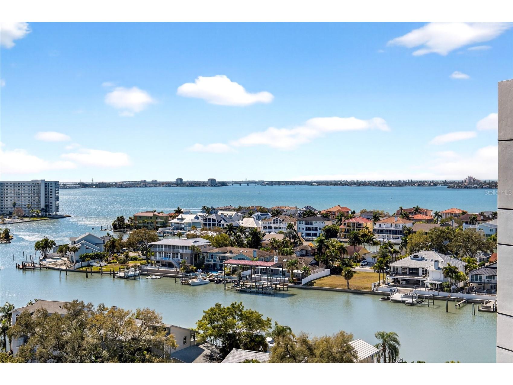 5950 Pelican Bay Plaza S #2E Gulfport FL 33707 - BOCA CIEGA BAY TB8478290 image1