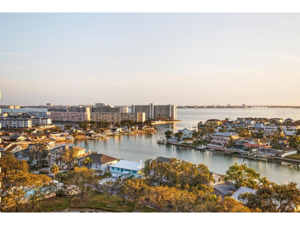 5950 Pelican Bay Plaza S #2E Saint Petersburg FL 33707 TB8360190 image1