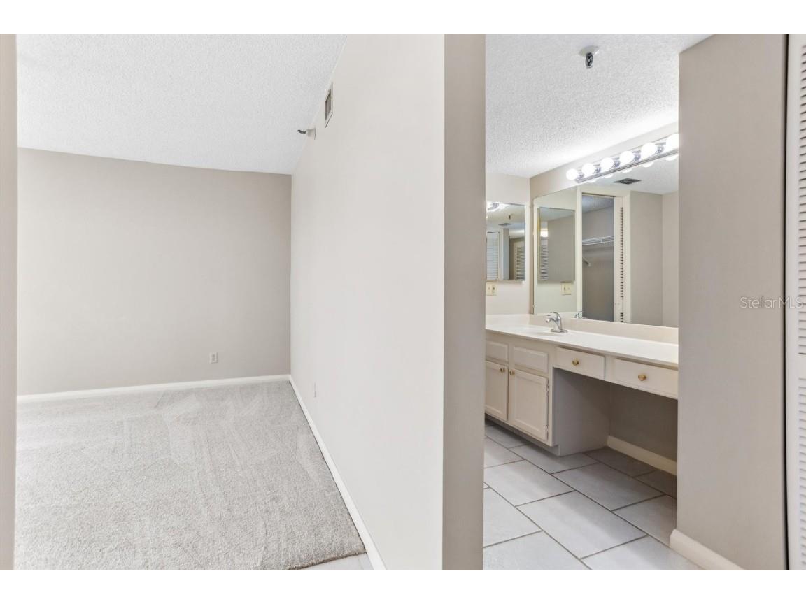 5950 Pelican Bay Plaza S #2E Saint Petersburg FL 33707 TB8360190 image40