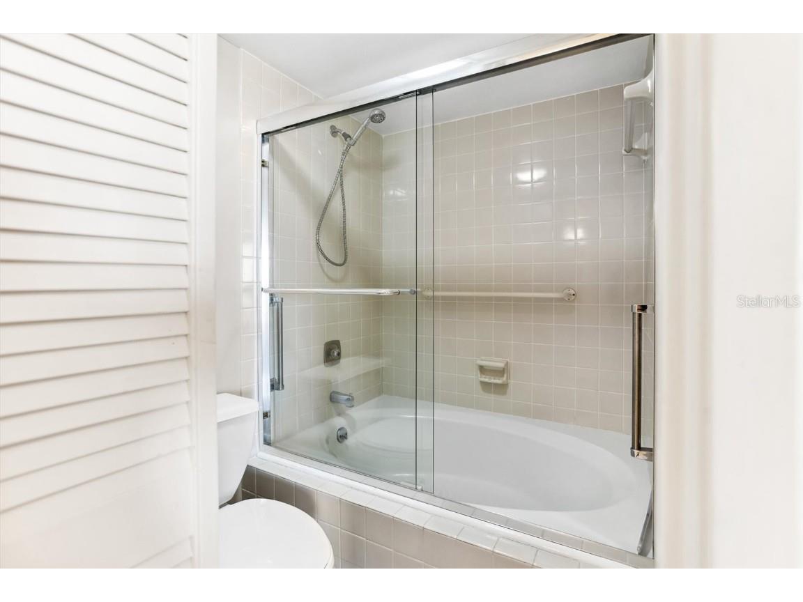 5950 Pelican Bay Plaza S #2E Saint Petersburg FL 33707 TB8360190 image42