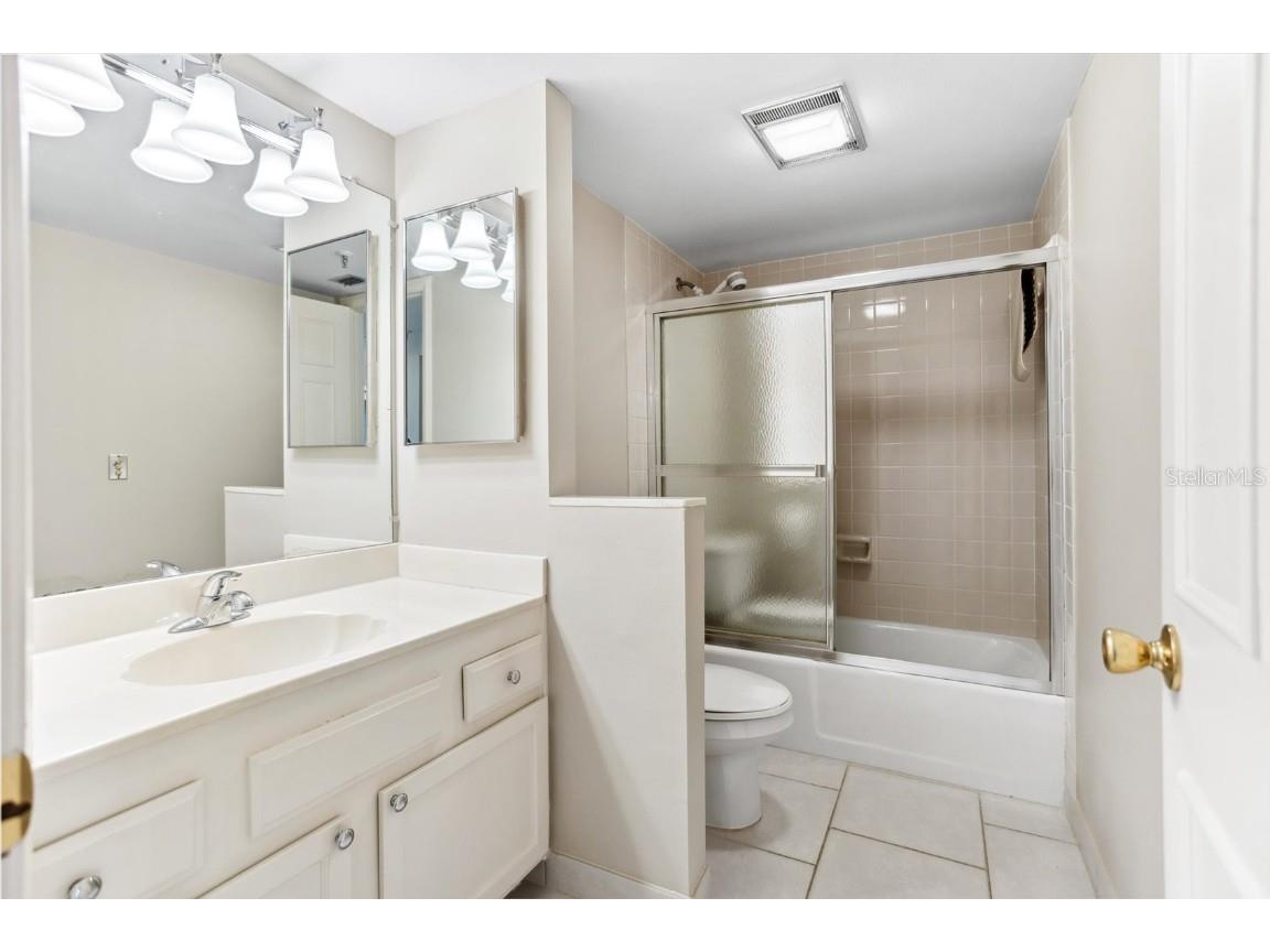 5950 Pelican Bay Plaza S #2E Saint Petersburg FL 33707 TB8360190 image9