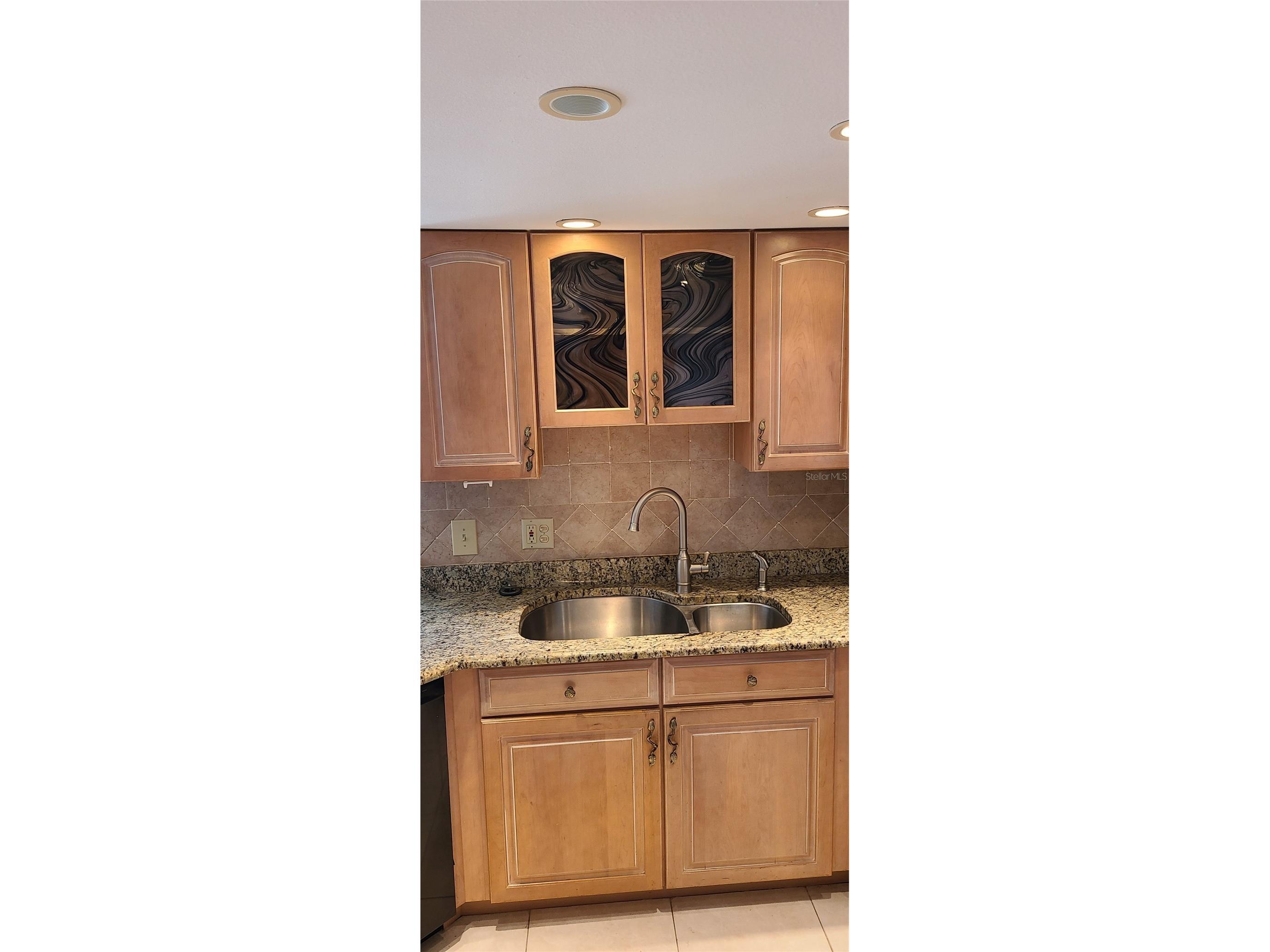 5950 Pelican Bay Plaza S #PH-1B Saint Petersburg FL 33707 TB8457319 image23