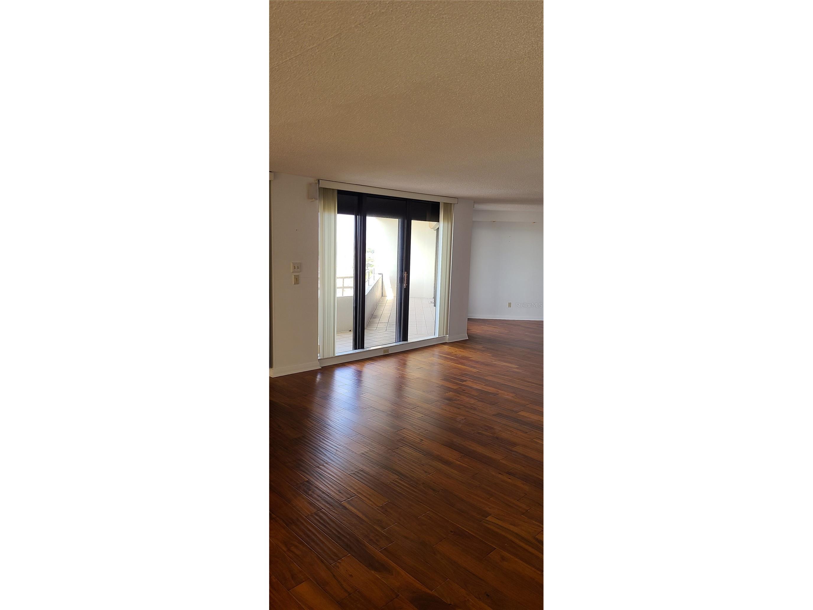 5950 Pelican Bay Plaza S #PH-1B Saint Petersburg FL 33707 TB8457319 image27