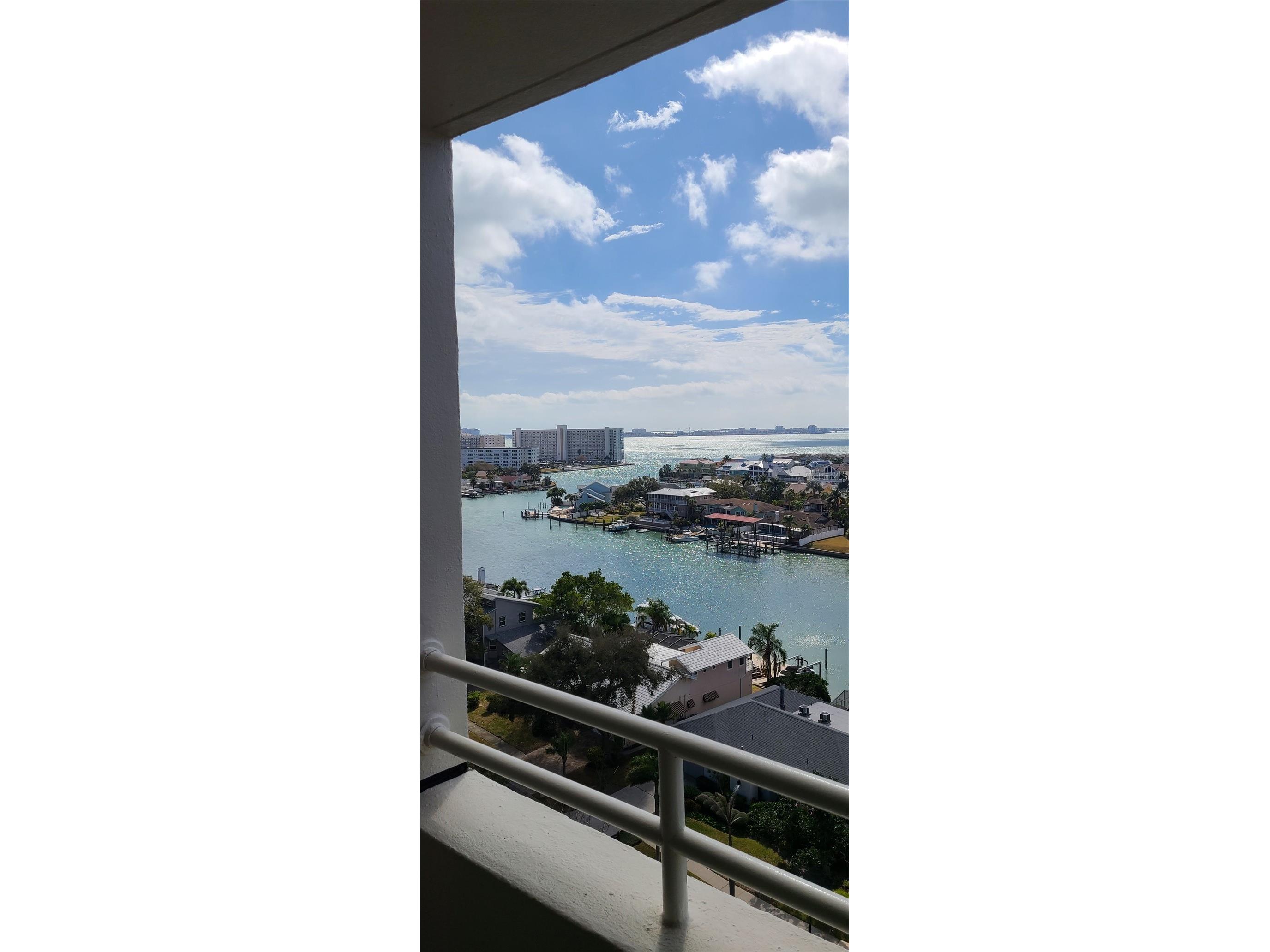 5950 Pelican Bay Plaza S #PH-1B Saint Petersburg FL 33707 TB8457319 image28