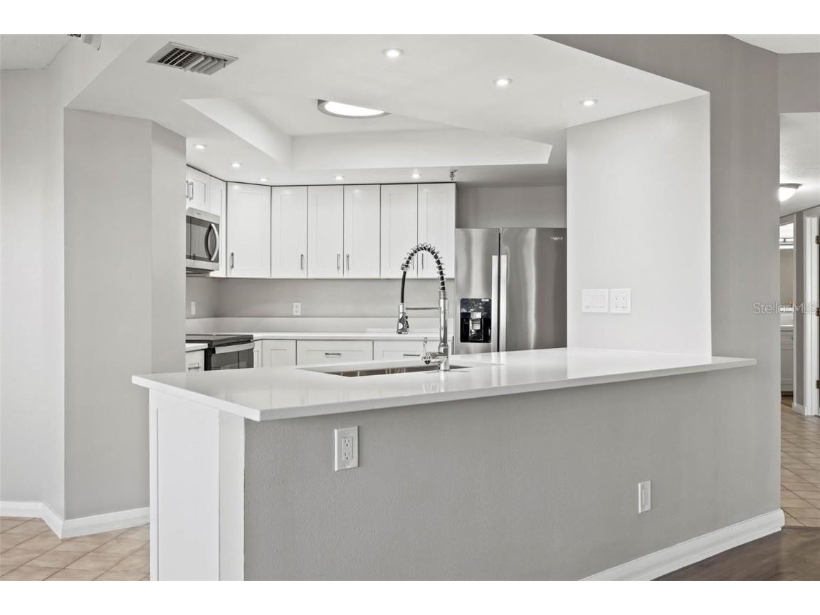 5950 Pelican Bay Plaza S #PH-1C Gulfport FL 33707 TB8418904 image27