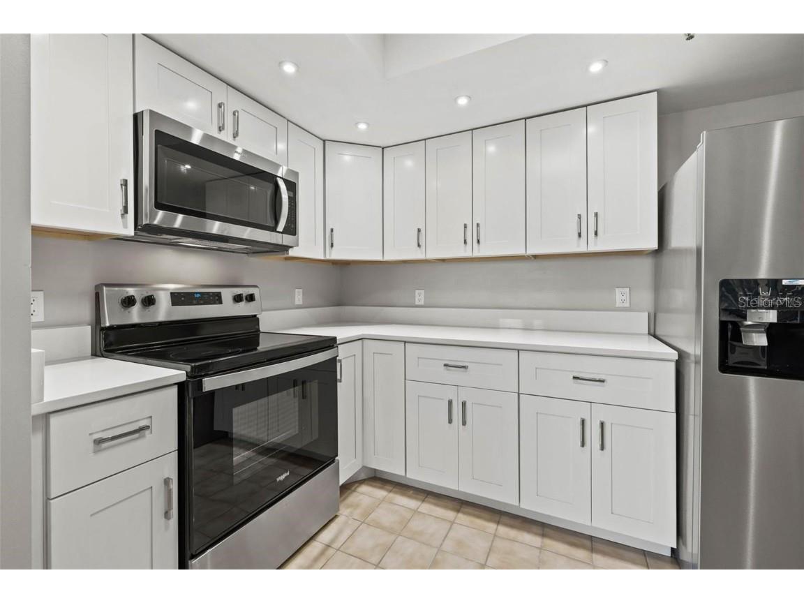 5950 Pelican Bay Plaza S #PH-1C Gulfport FL 33707 TB8418904 image31