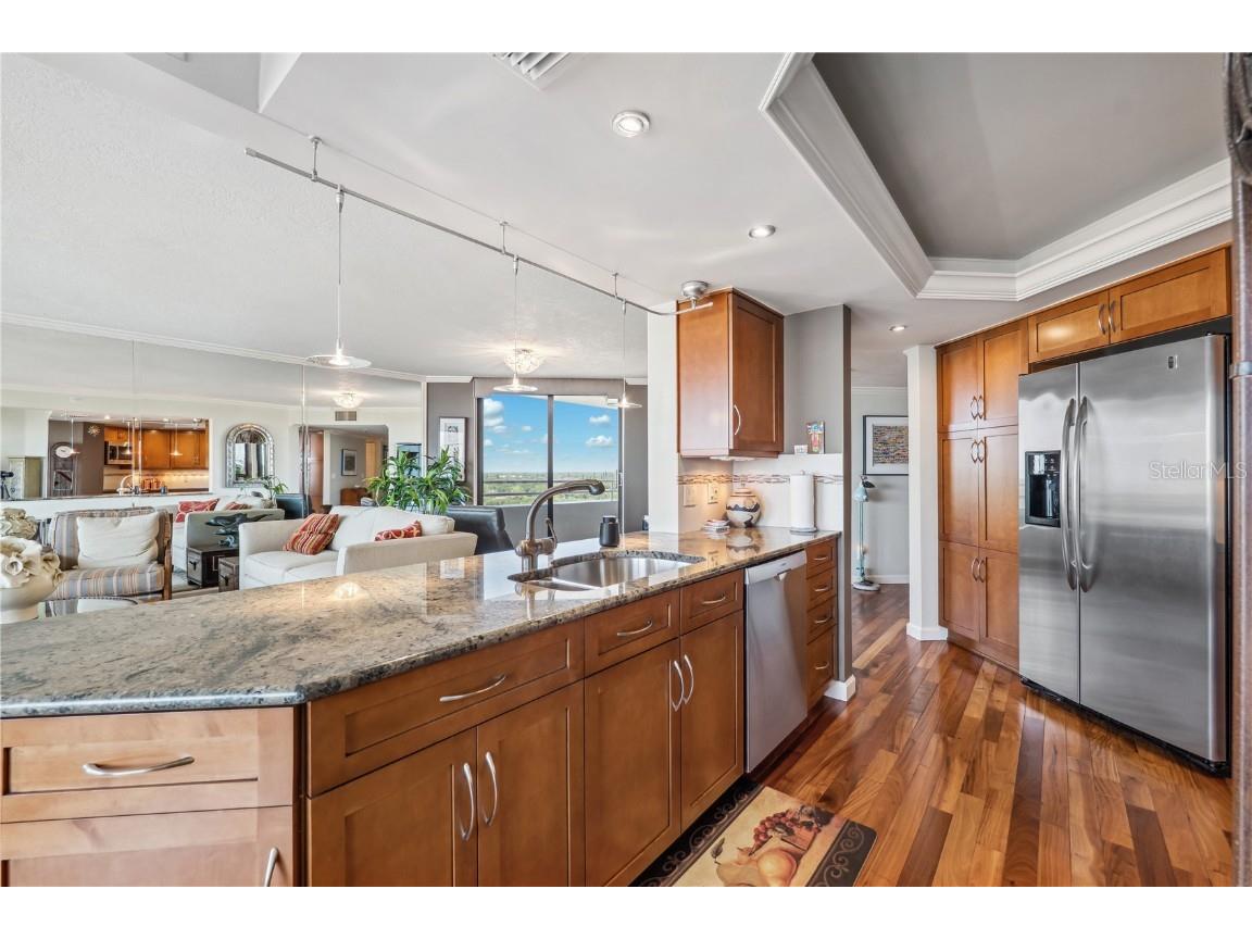 5950 Pelican Bay Plaza S #PH-2F Gulfport FL 33707 TB8352142 image10