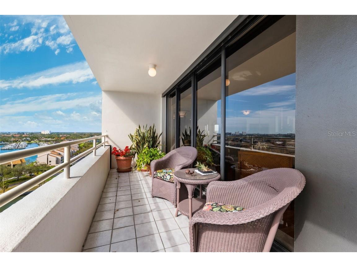 5950 Pelican Bay Plaza S #PH-2F Gulfport FL 33707 TB8352142 image13