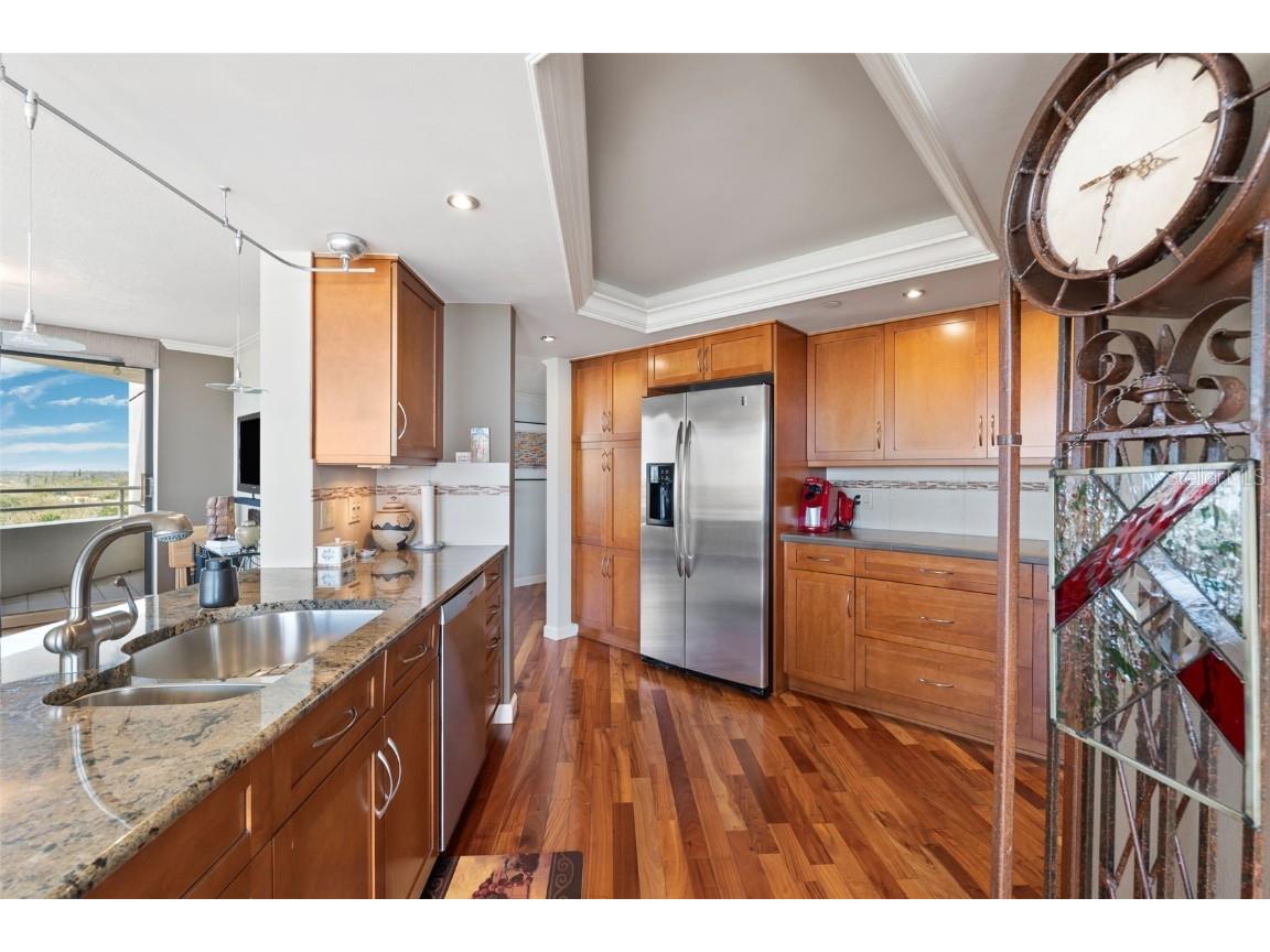 5950 Pelican Bay Plaza S #PH-2F Gulfport FL 33707 TB8352142 image14