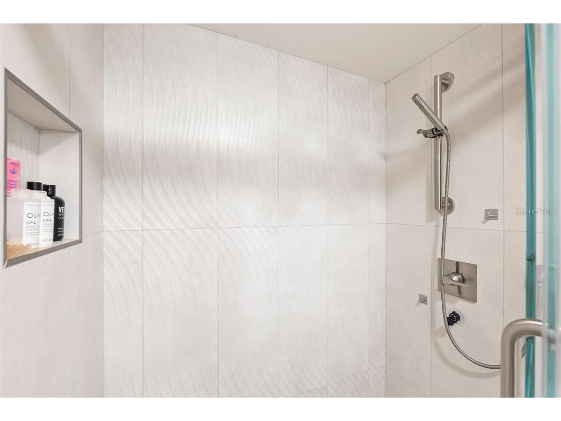 5950 Pelican Bay Plaza S #PH-2F Gulfport FL 33707 TB8352142 image22