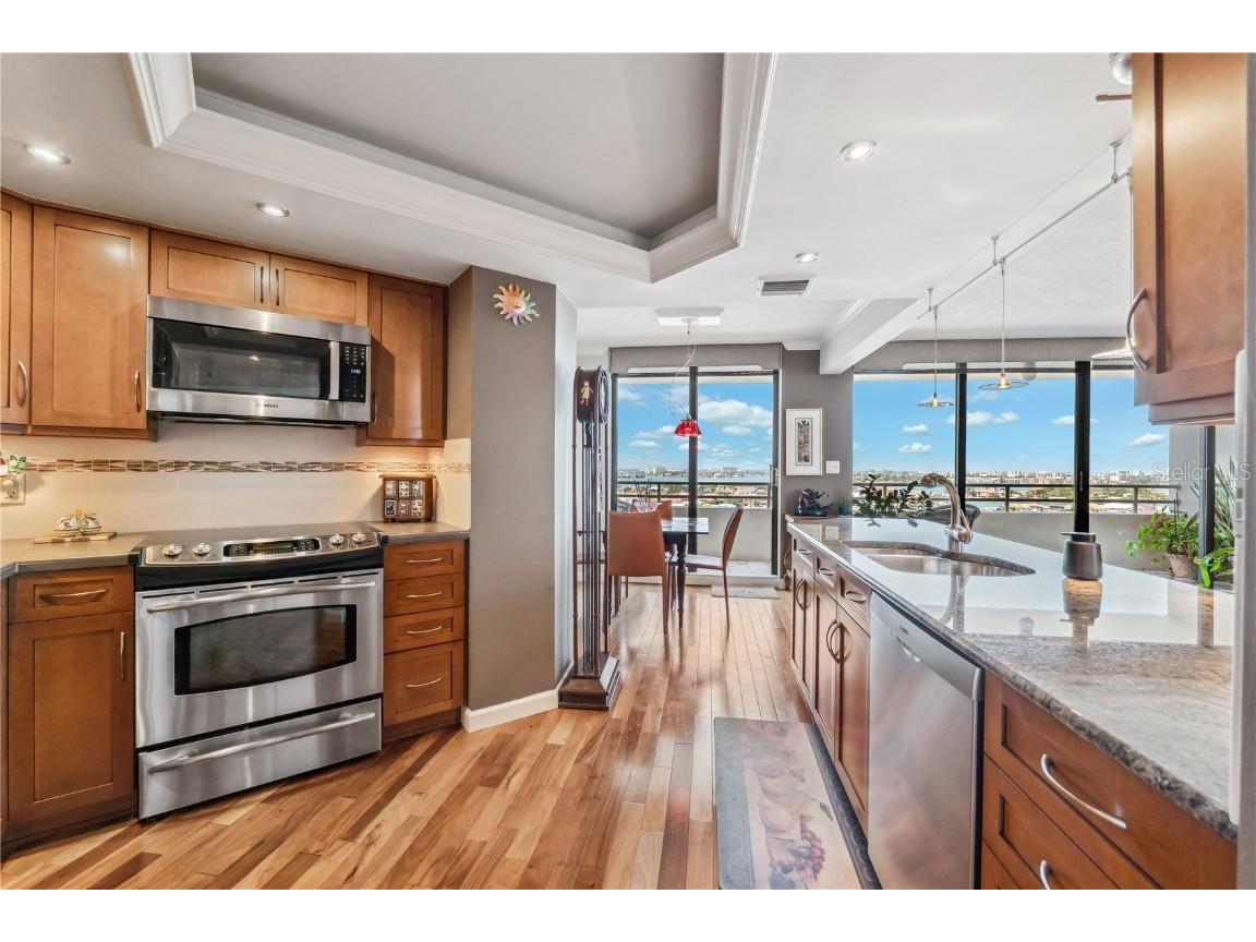 5950 Pelican Bay Plaza S #PH-2F Gulfport FL 33707 TB8352142 image3