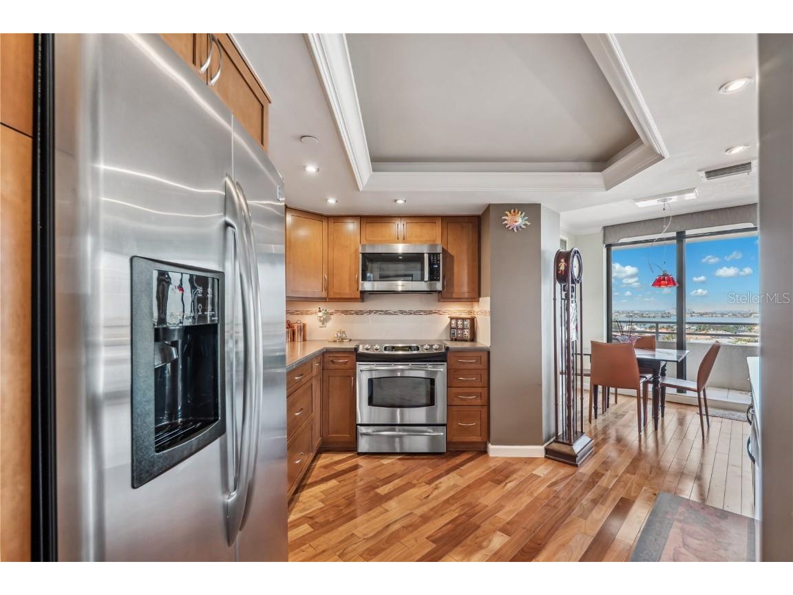 5950 Pelican Bay Plaza S #PH-2F Gulfport FL 33707 TB8352142 image5