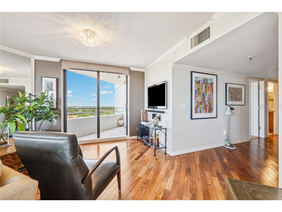 5950 Pelican Bay Plaza S #PH-2F Gulfport FL 33707 TB8352142 image8