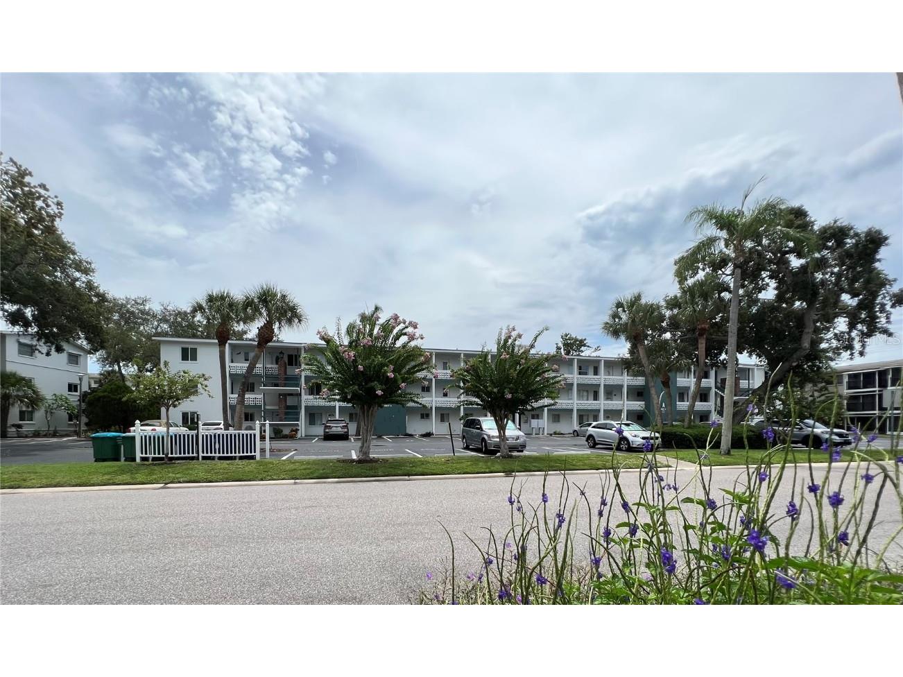 5953 17th Street W #A37 Bradenton FL 34207 A4577151 image1