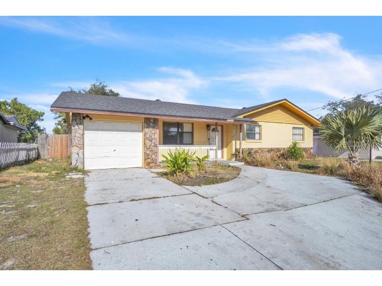 5953 Bolling Drive Orlando FL 32808 O6277675 image1