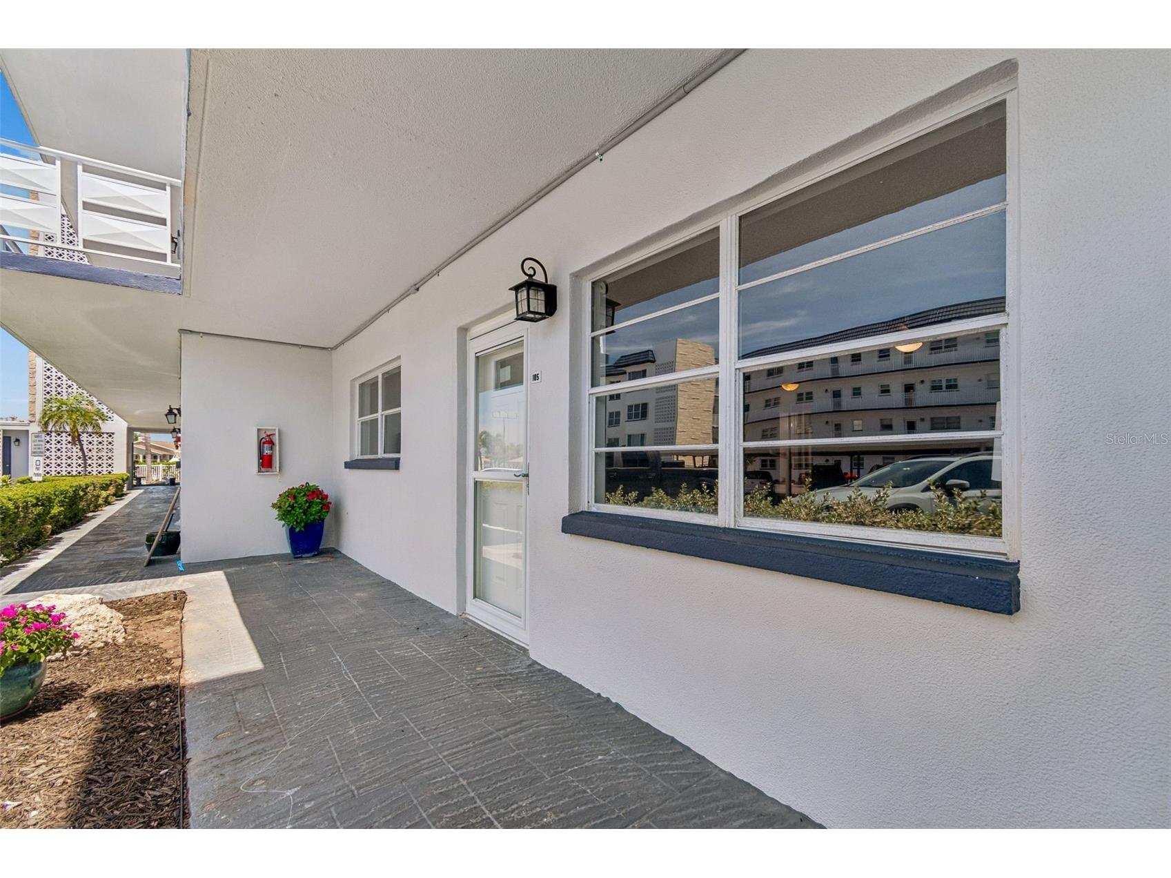 5955 30th Avenue S #105 Gulfport FL 33707 - BOCA CIEGA BAY TB8510340 image2
