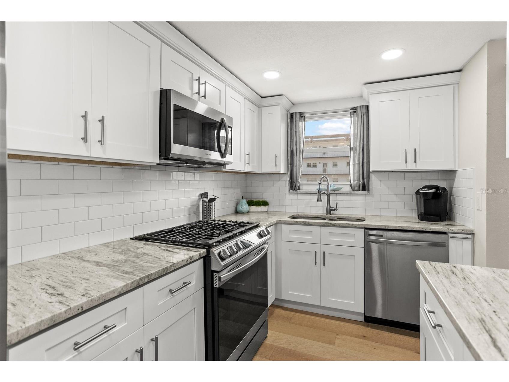 5955 30th Avenue S #202 Gulfport FL 33707 - BOC CIEGA BAY TB8514786 image8