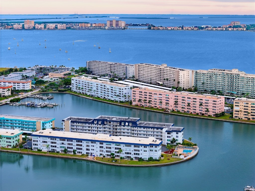 5955 30th Avenue S #205 Gulfport FL 33707 - BOCA CIEGA BAY U8222637 image1