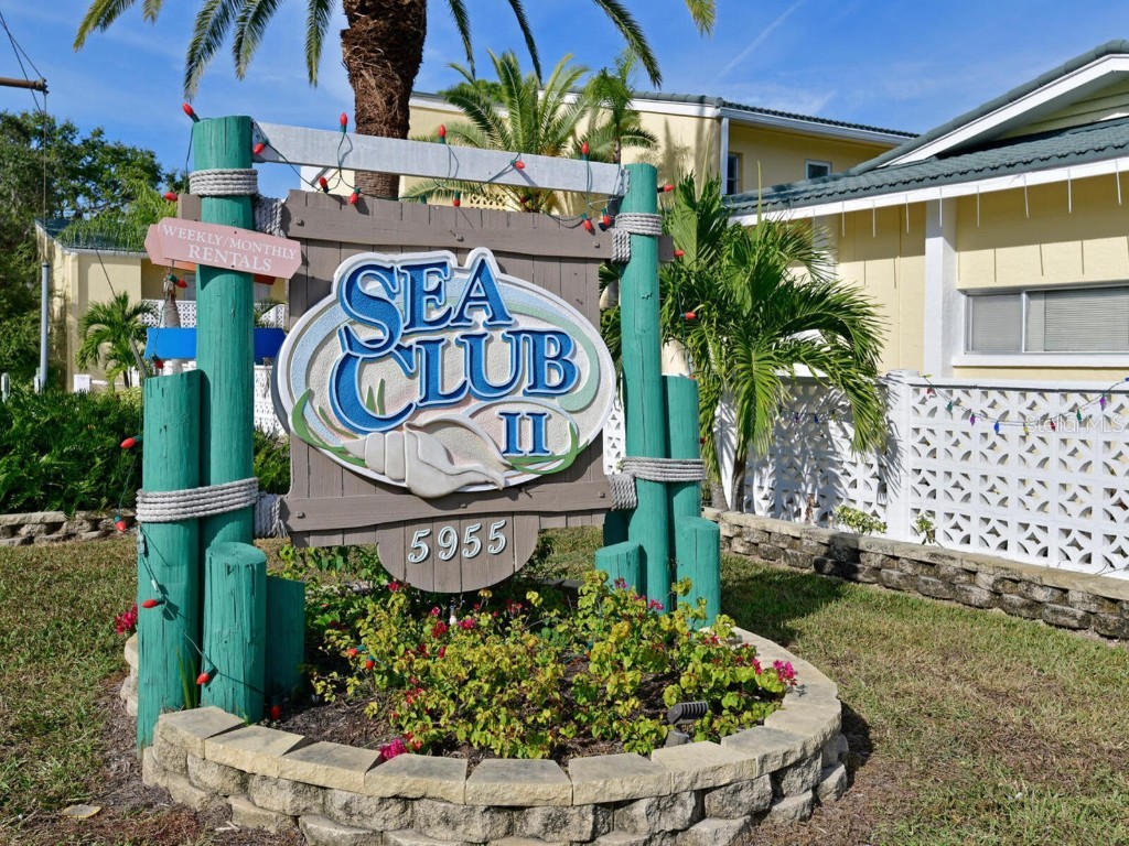 5955 Midnight Pass Road #4E Sarasota FL 34242 A4562108 image1