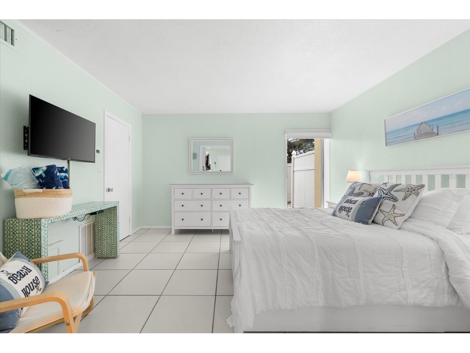 5955 Midnight Pass Road #4E Sarasota FL 34242 A4681682 image27