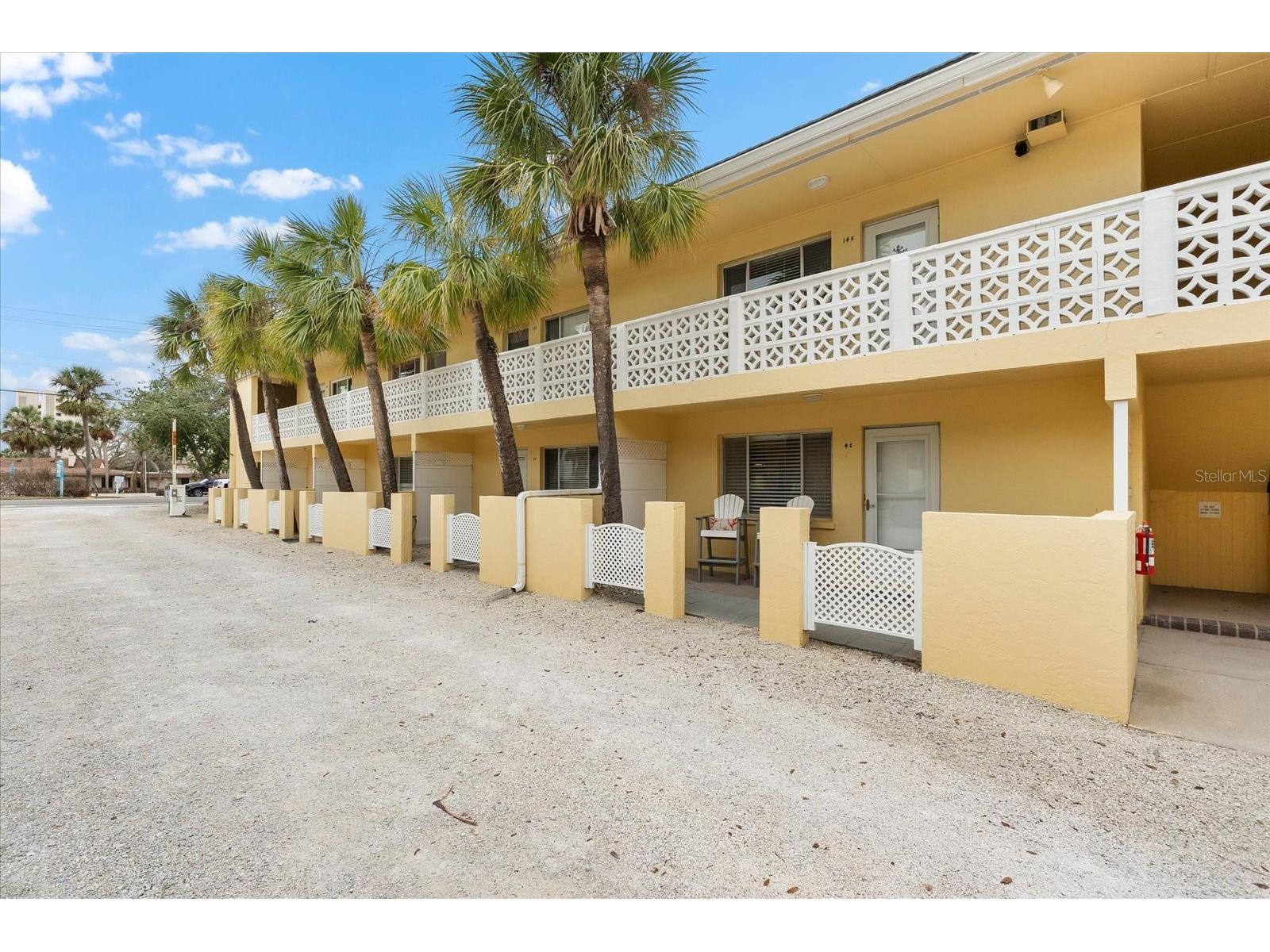 5955 Midnight Pass Road #4E Sarasota FL 34242 A4681682 image3