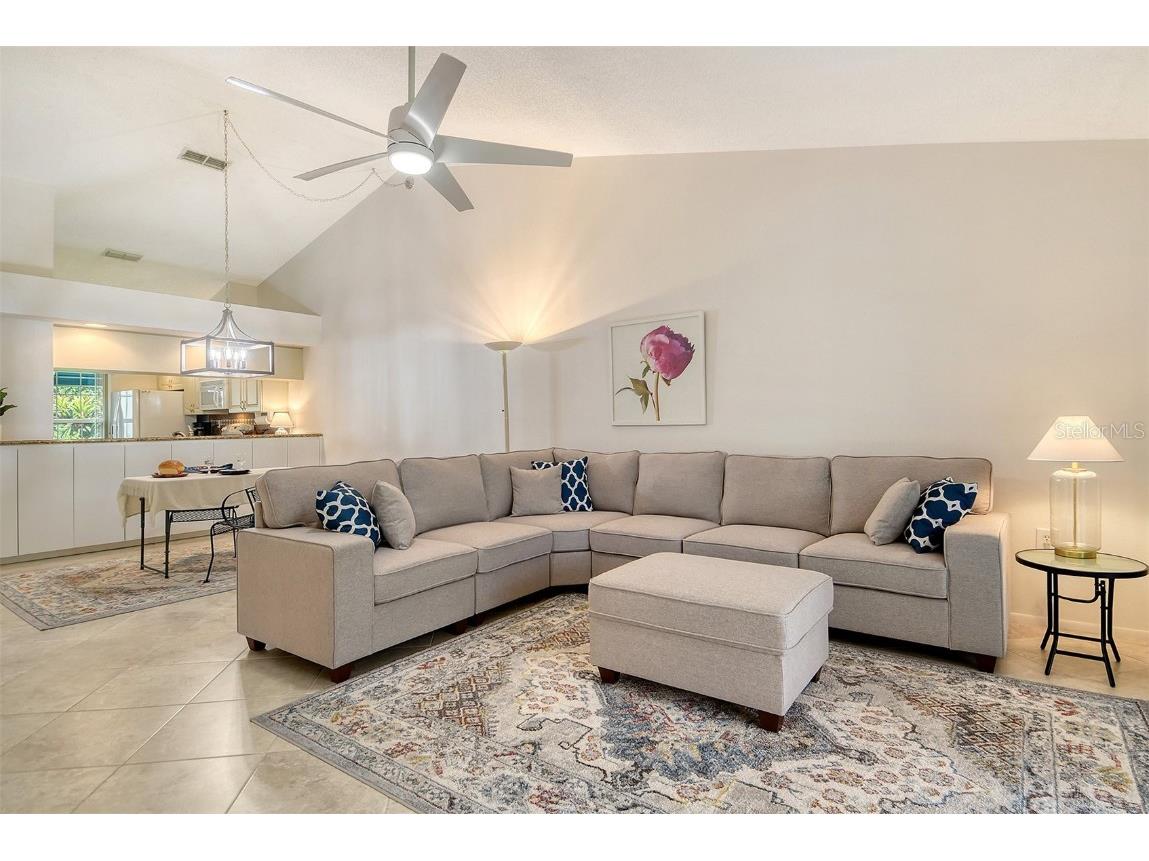 5956 Clubside Drive #7651 Sarasota FL 34243 A4663249 image16