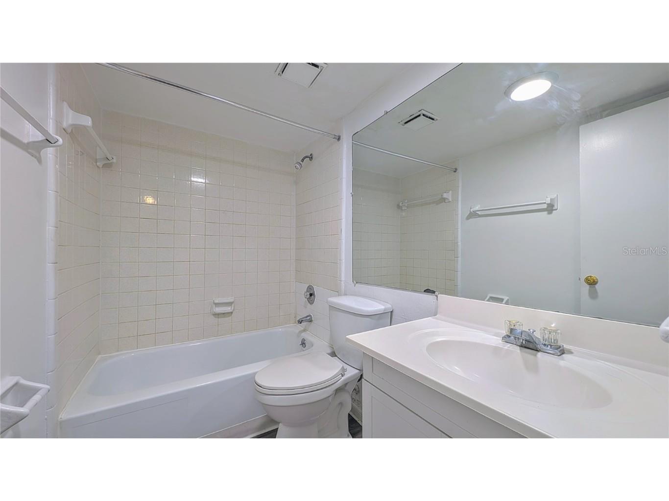 5957 Casa Del Rey Circle #A Orlando FL 32809 O6325464 image5