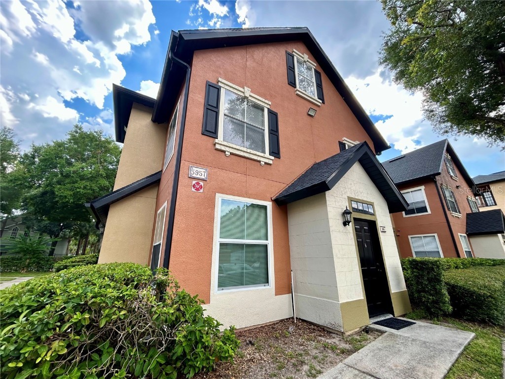 5957 Westgate Drive #1911 Orlando FL 32835 O6331341 image1